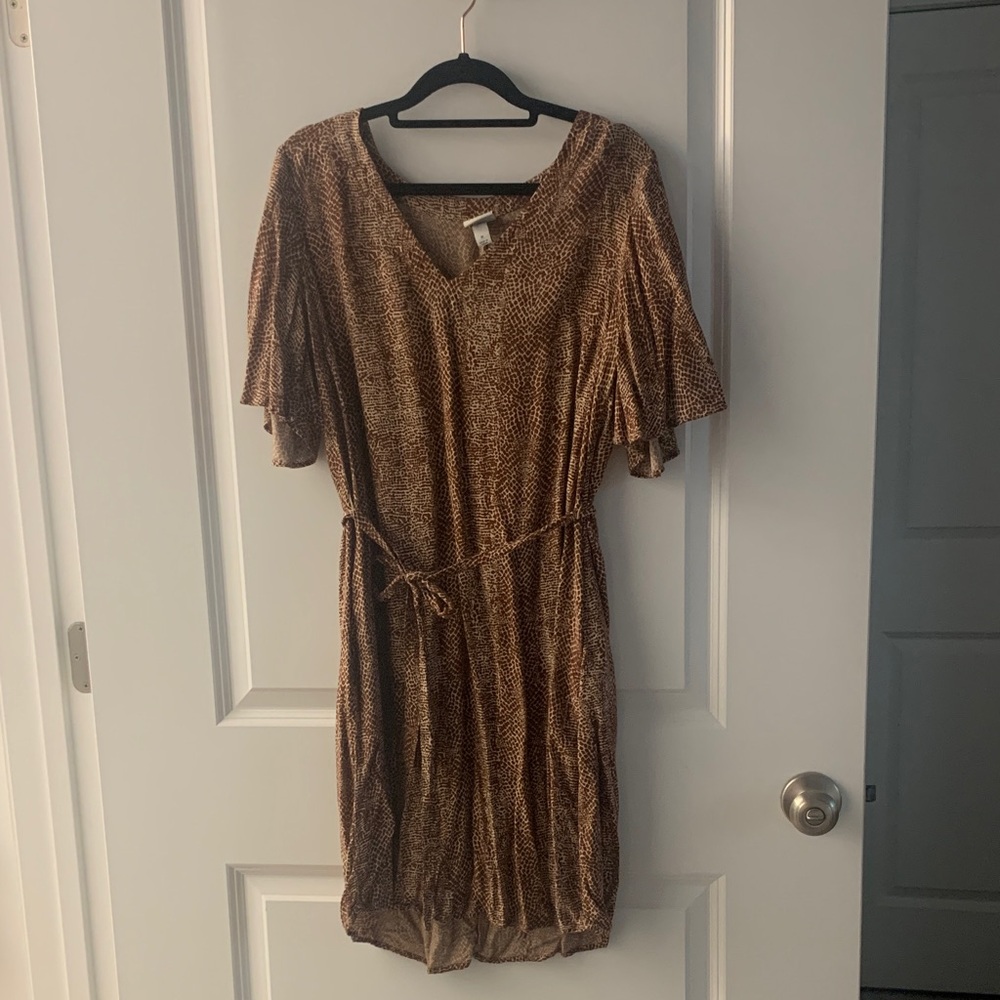 Elegant Brown V-Neck Dress